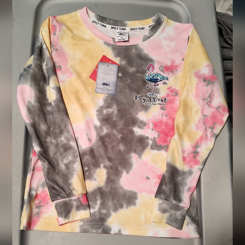 NWT, Spicy Tuna Youth MED Tye die rash guard. UPF sun protection KeyWest Florida